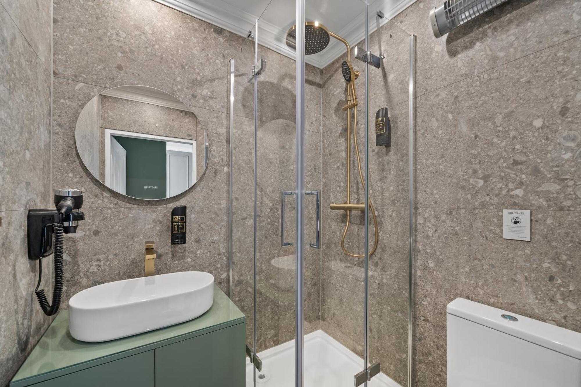 Doppelzimmer mit Balkon