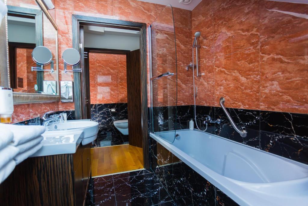 Two-Rooms Apartment Kitchenette