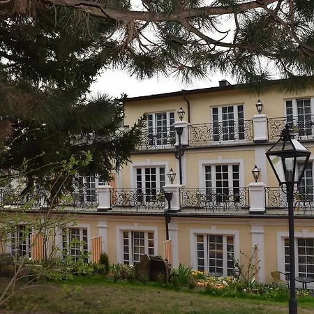 Hotel Landhaus Fuhrgassl-Huber-3