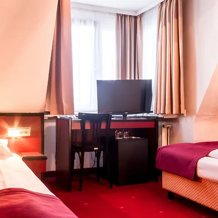 Hotel Fuerst Metternich-3